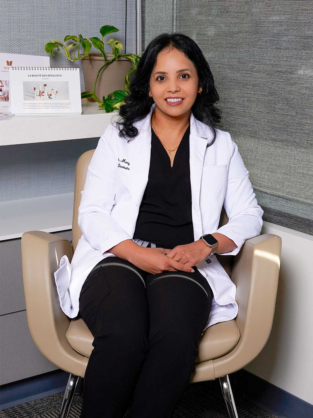 Dr Mary Thomas1 Portrait